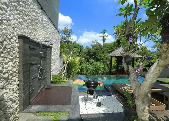 Villa Raja Woods