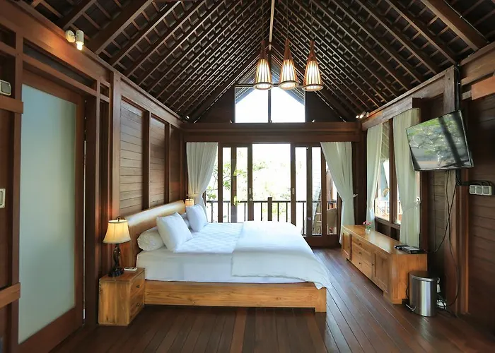 Villa Raja Woods *